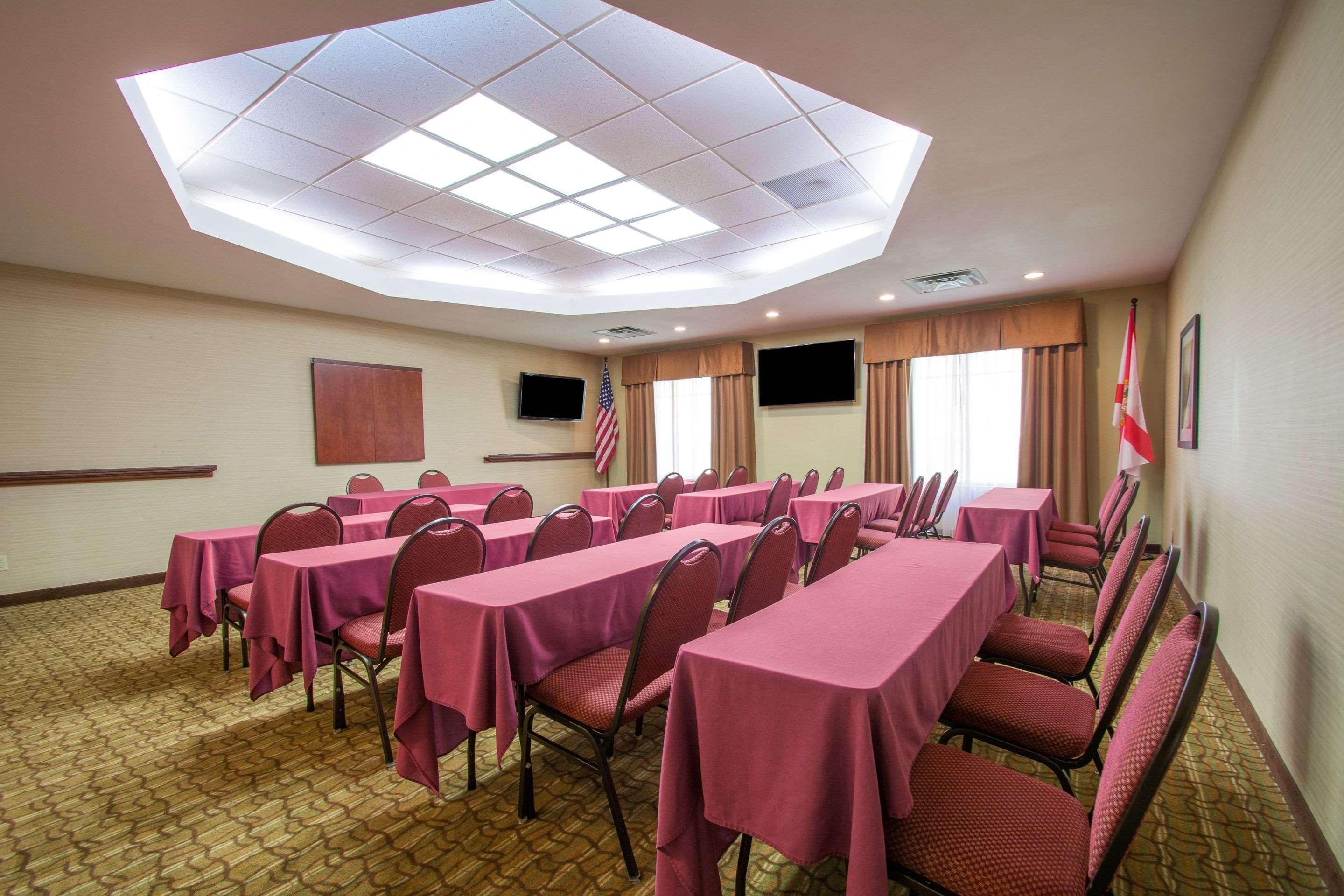 Hotel Comfort Near Universal 3*