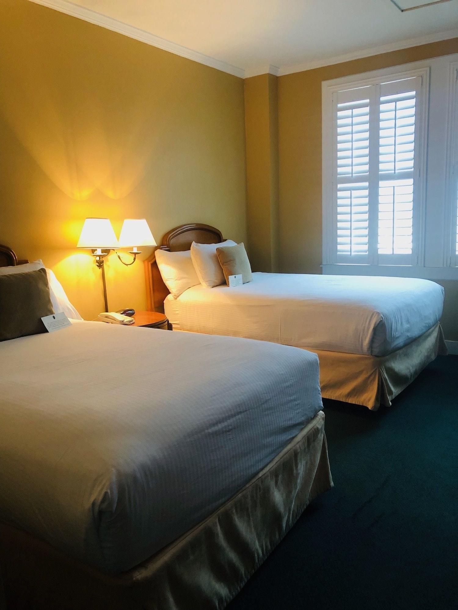 The Terrace Lakeland, Tapestry Collection By Hilton Hotel