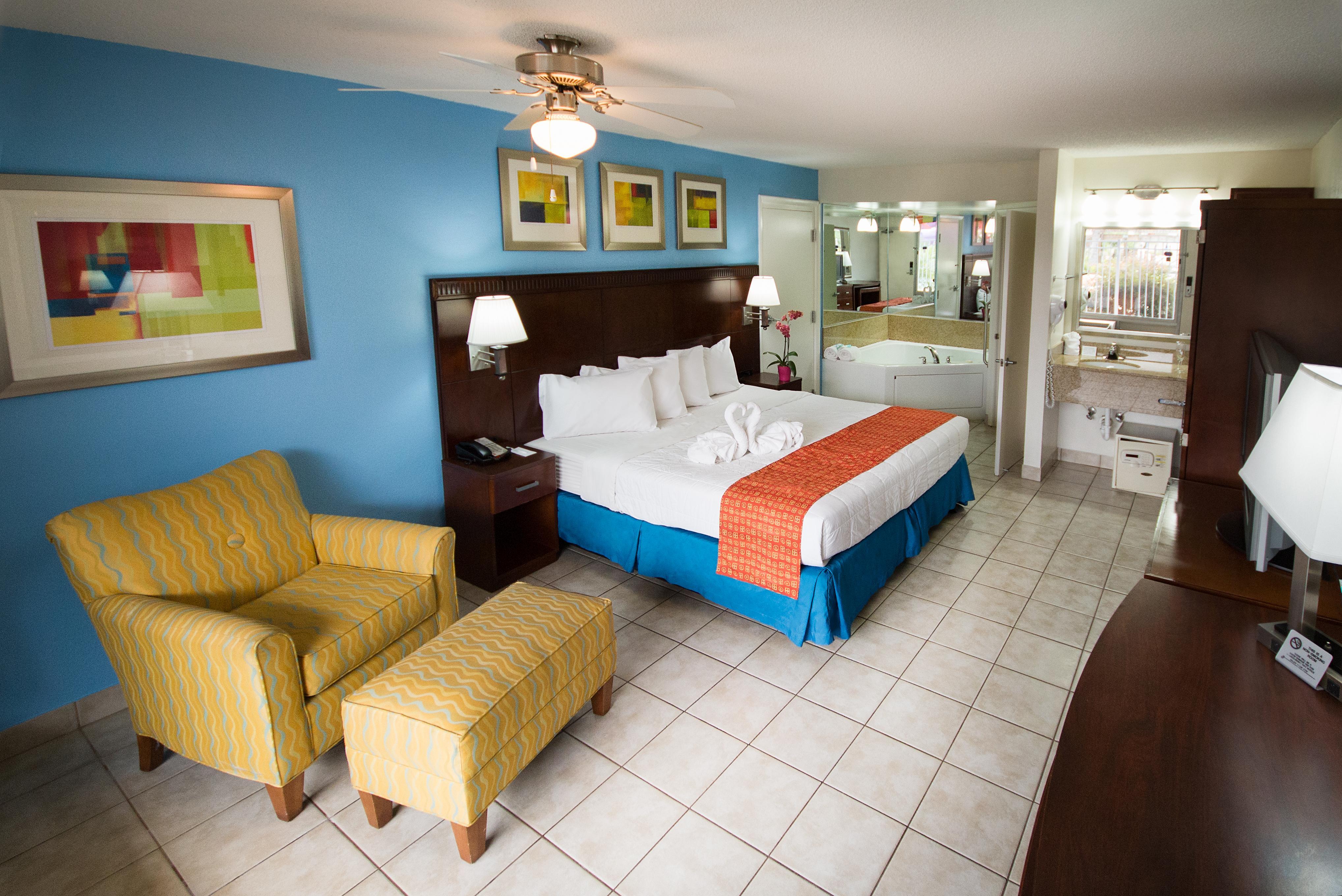Ramada By Wyndham Flamingo Water Park Hotel 3*