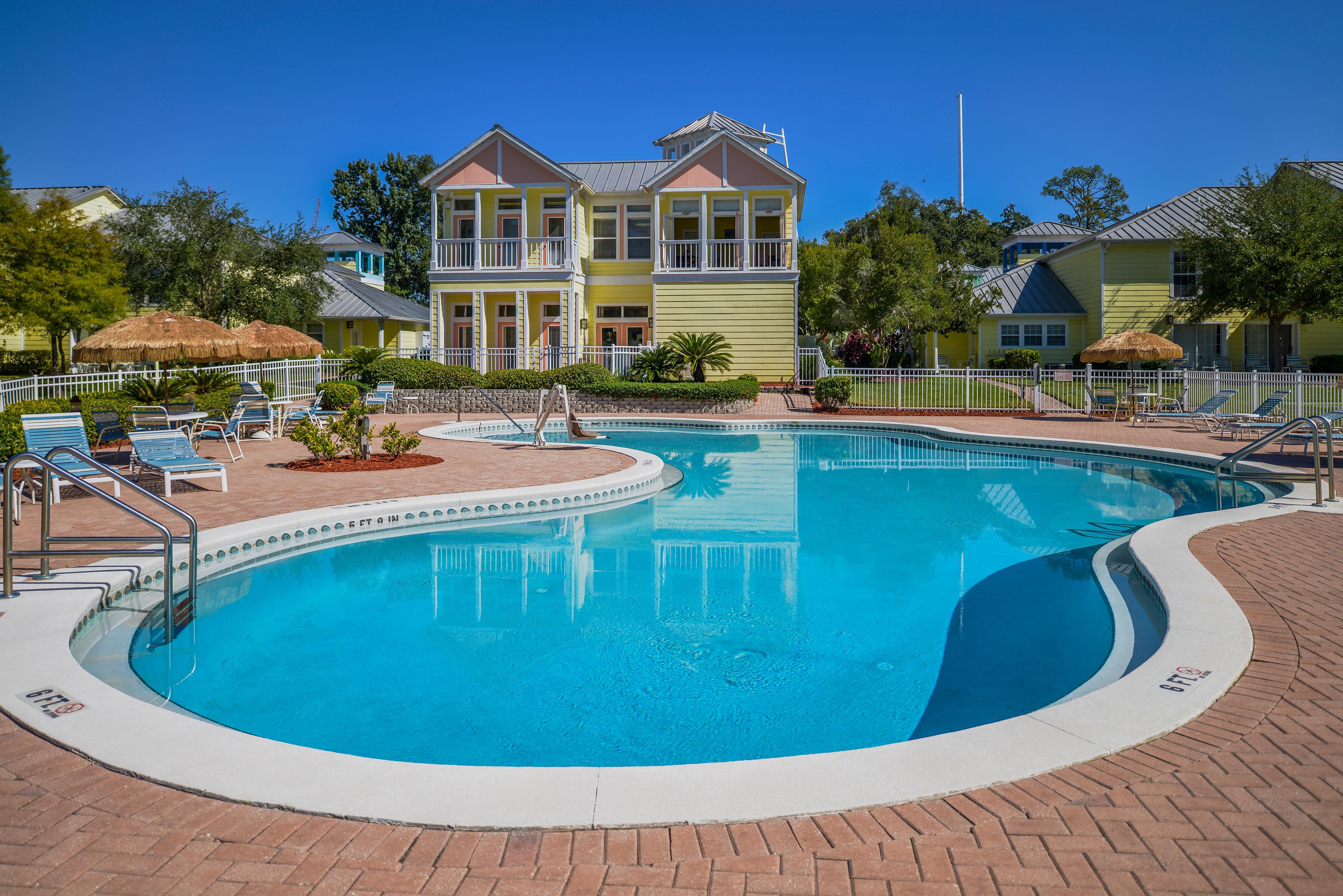 Barefoot Resort 3*