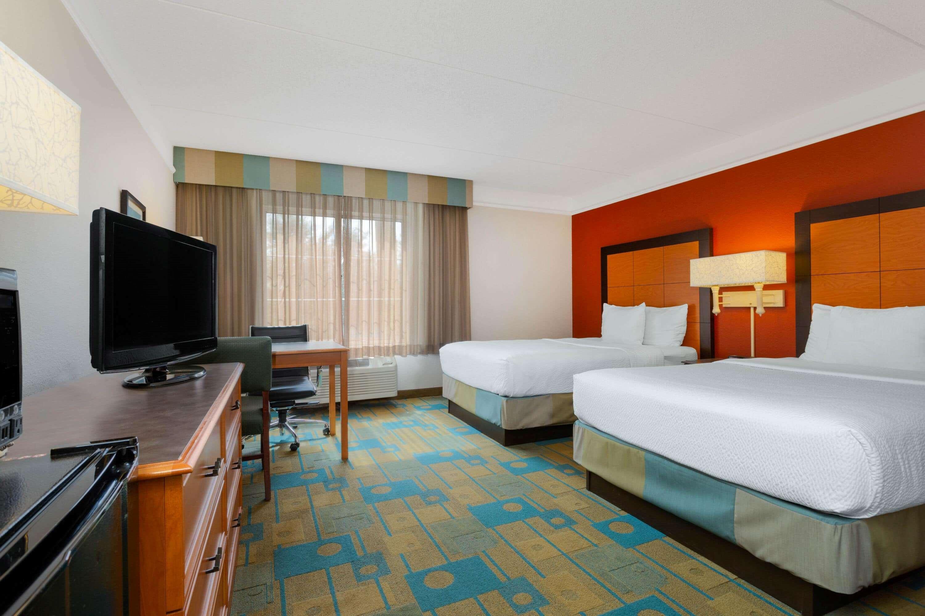 Hotel La Quinta By Wyndham West