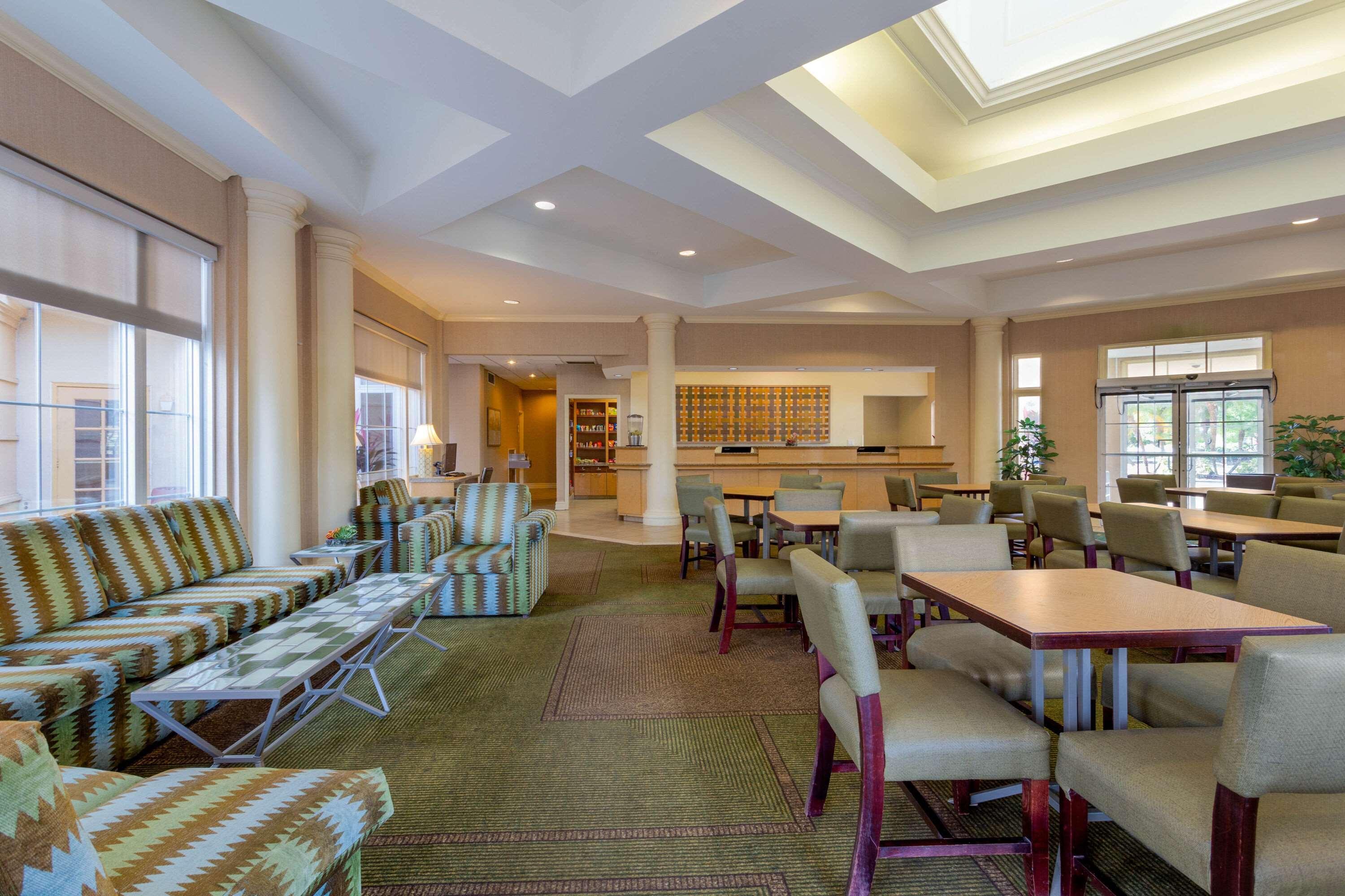Hotel La Quinta By Wyndham West