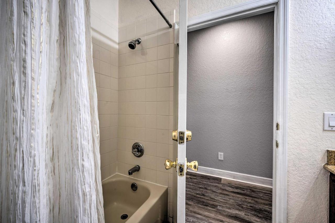 Holiday home Sunny Townhome About 9 Mi To World! Davenport