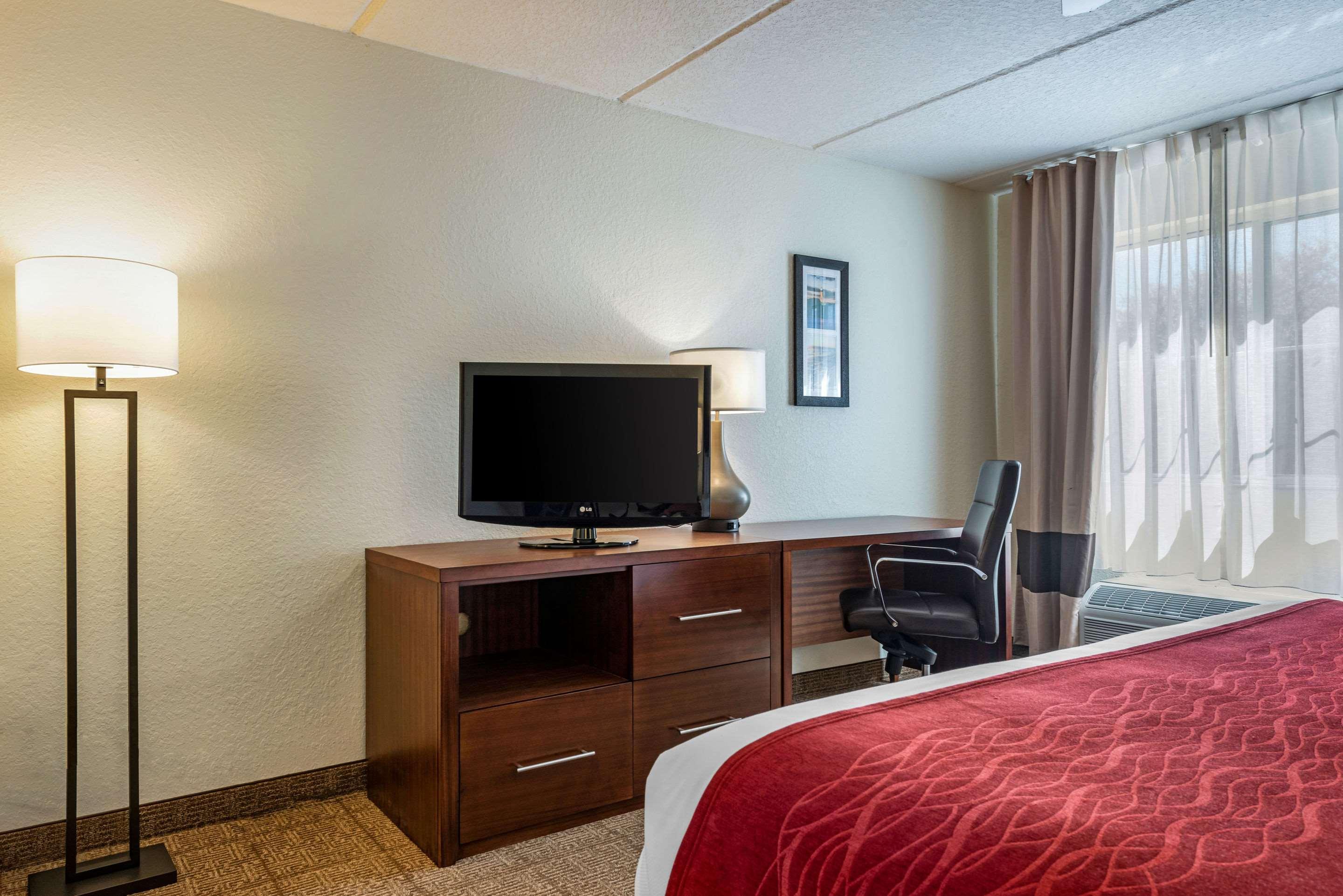 Comfort Kissimmee-lake Buena Vista South Inn 3*