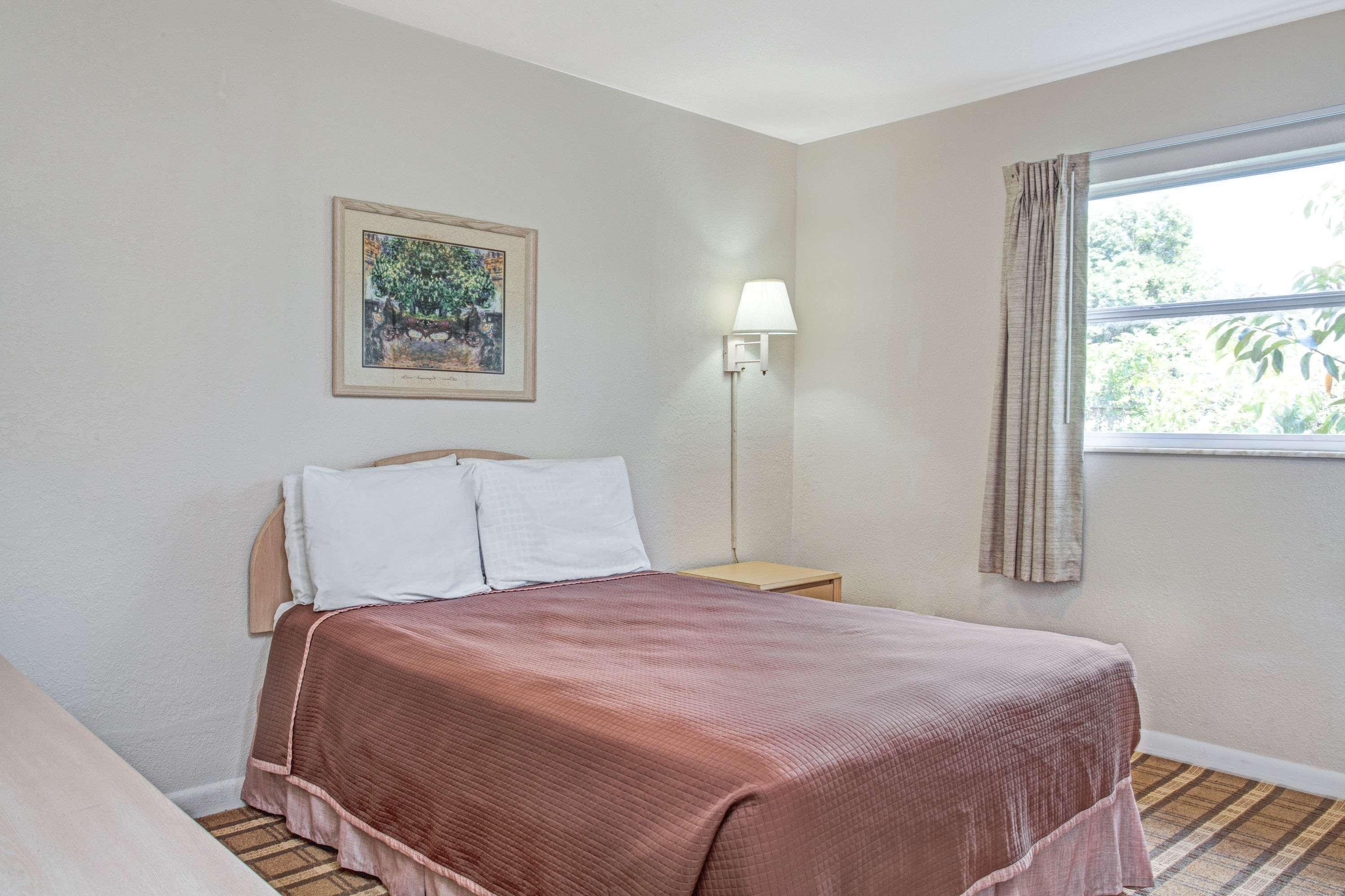 Super 8 By Wyndham 2*