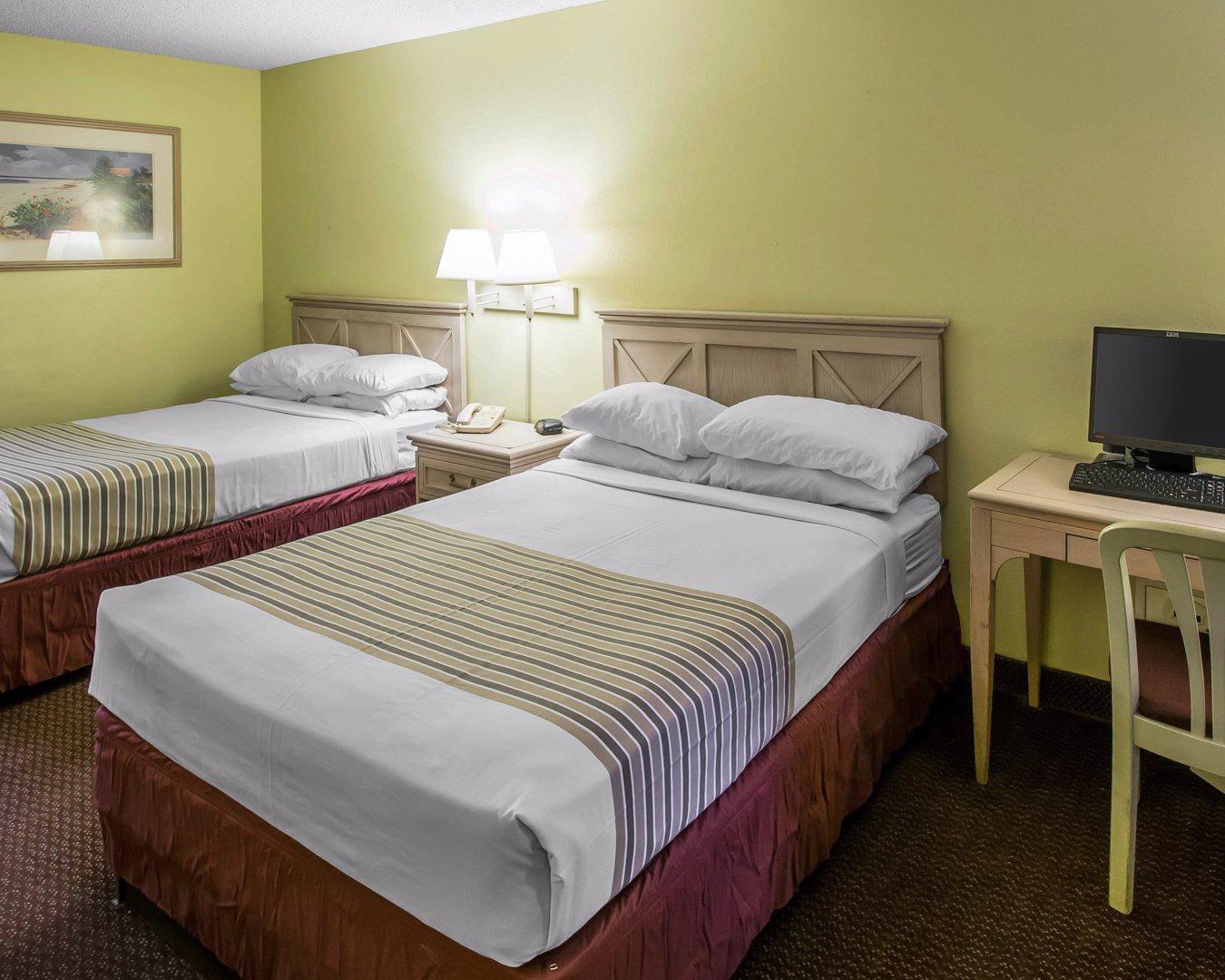 Econo & Maingate 2* Kissimmee