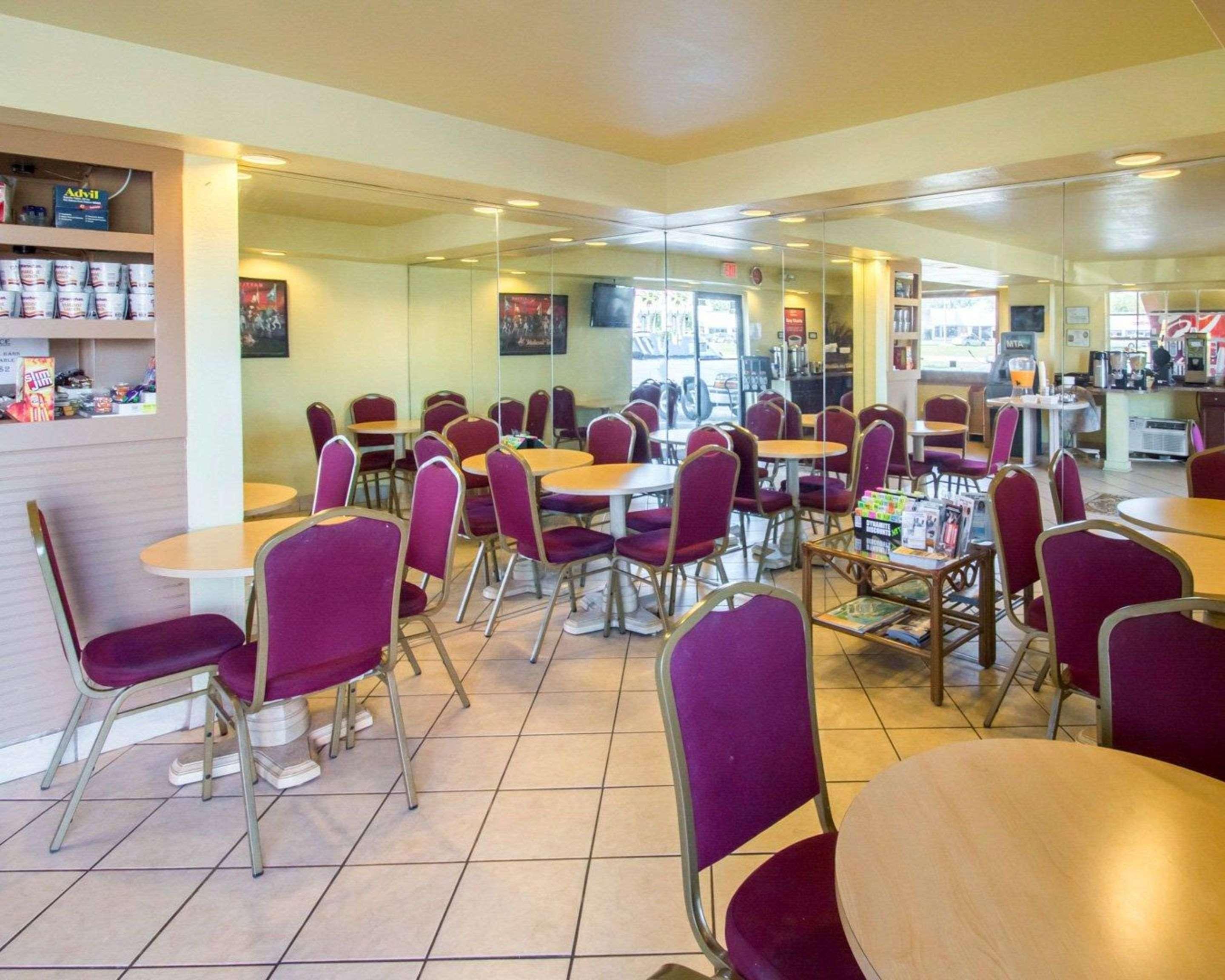 Econo & Maingate Kissimmee