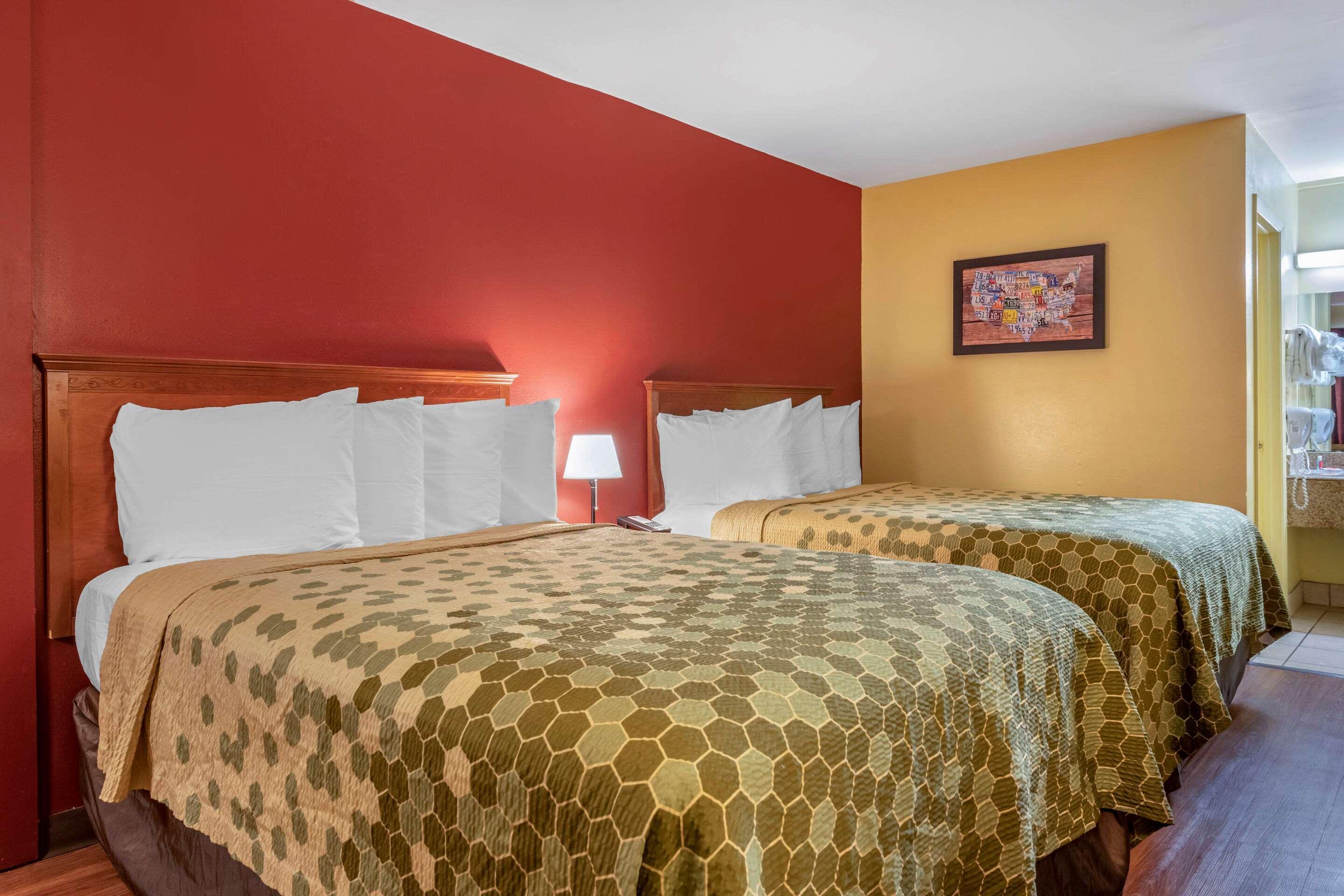 Econo & Maingate Kissimmee