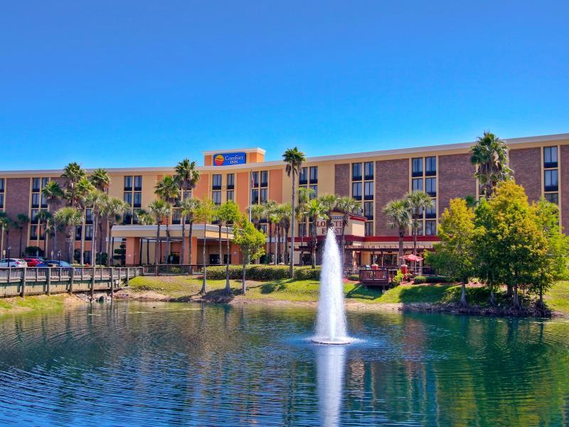 Comfort & Kissimmee By The Parks Hotel