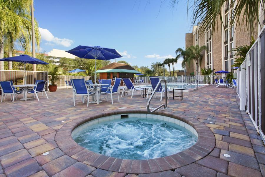 Comfort & Kissimmee By The Parks Hotel