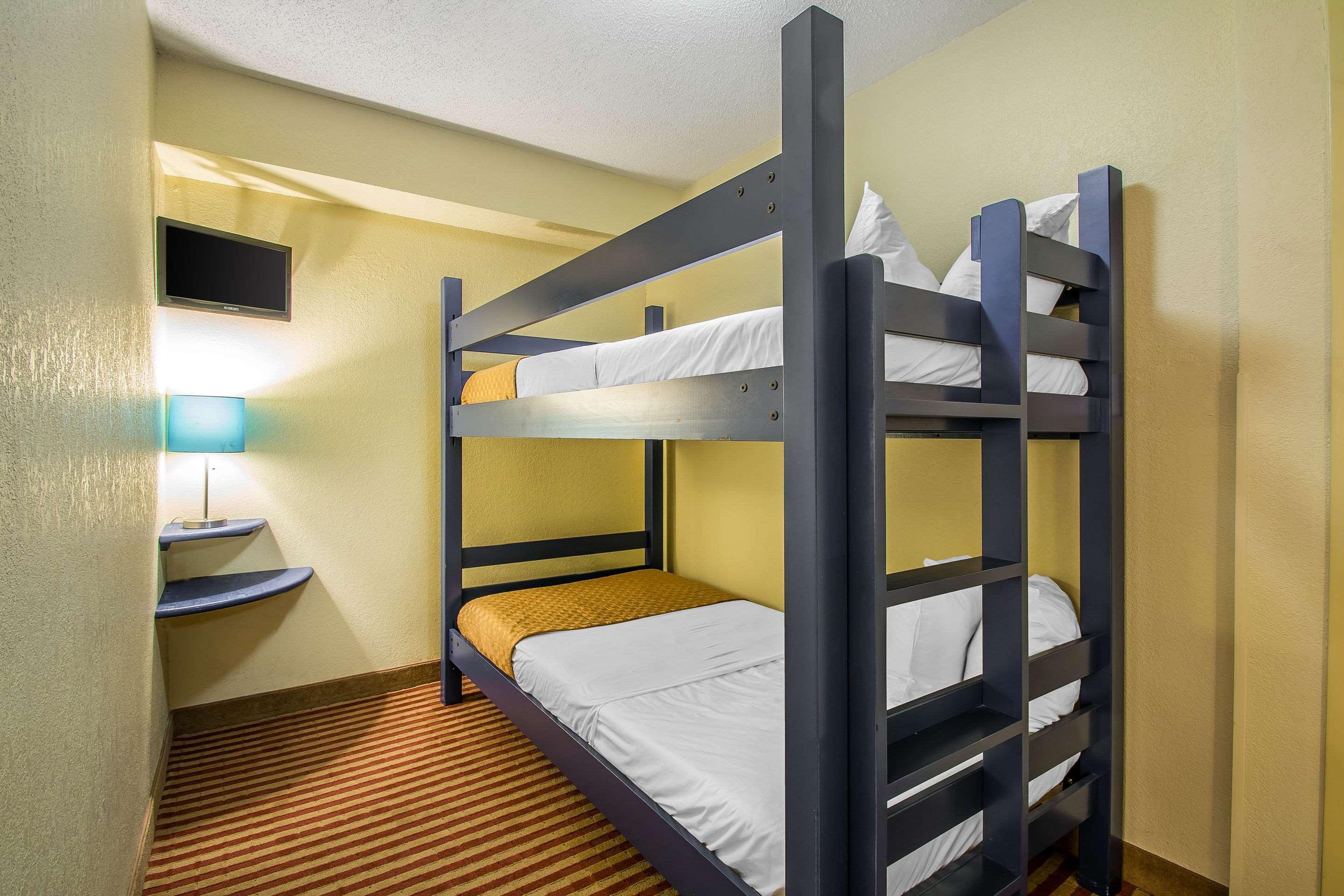 Comfort & Kissimmee By The Parks Hotel 3*