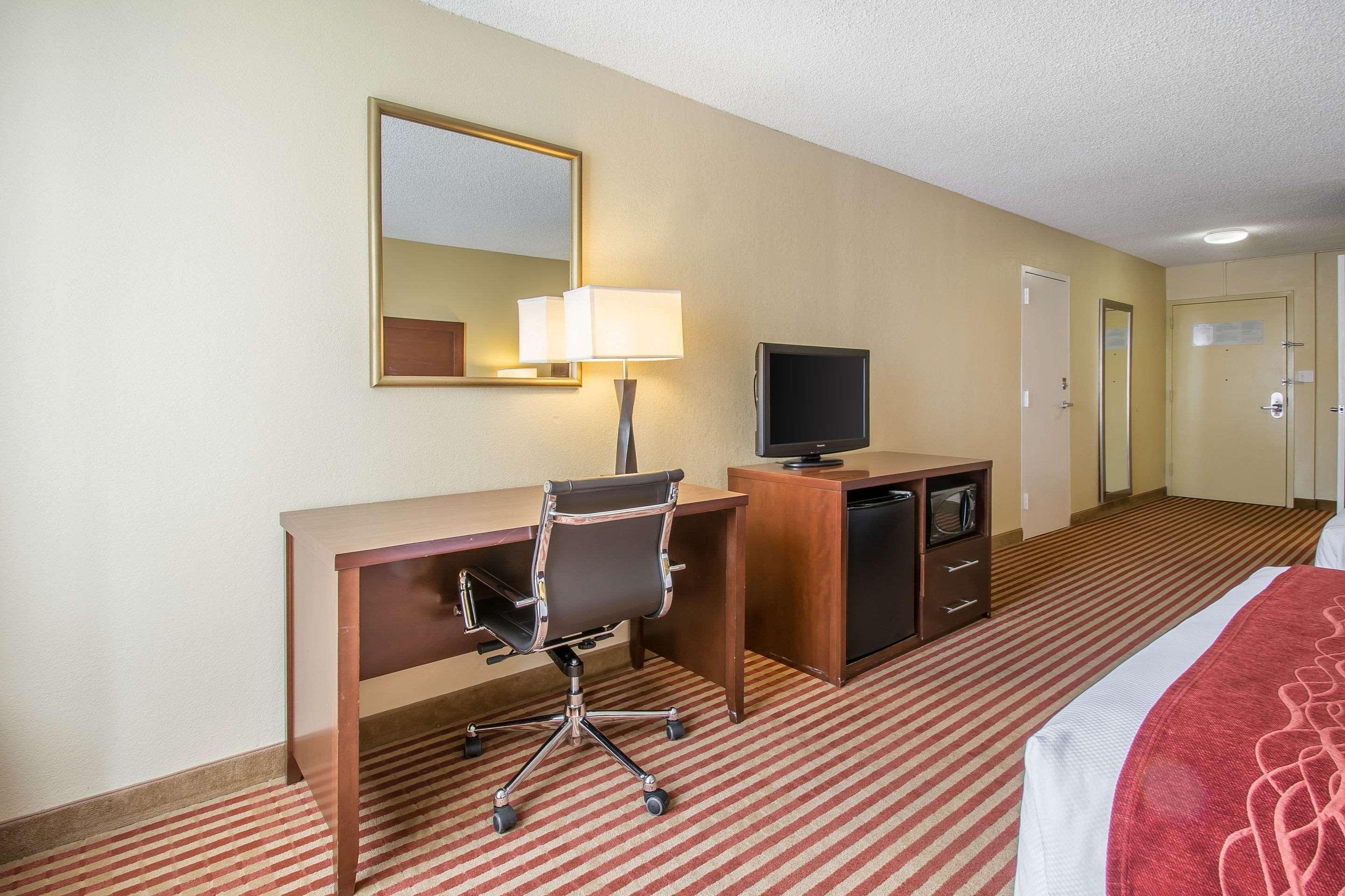 Comfort & Kissimmee By The Parks Hotel Four Corners