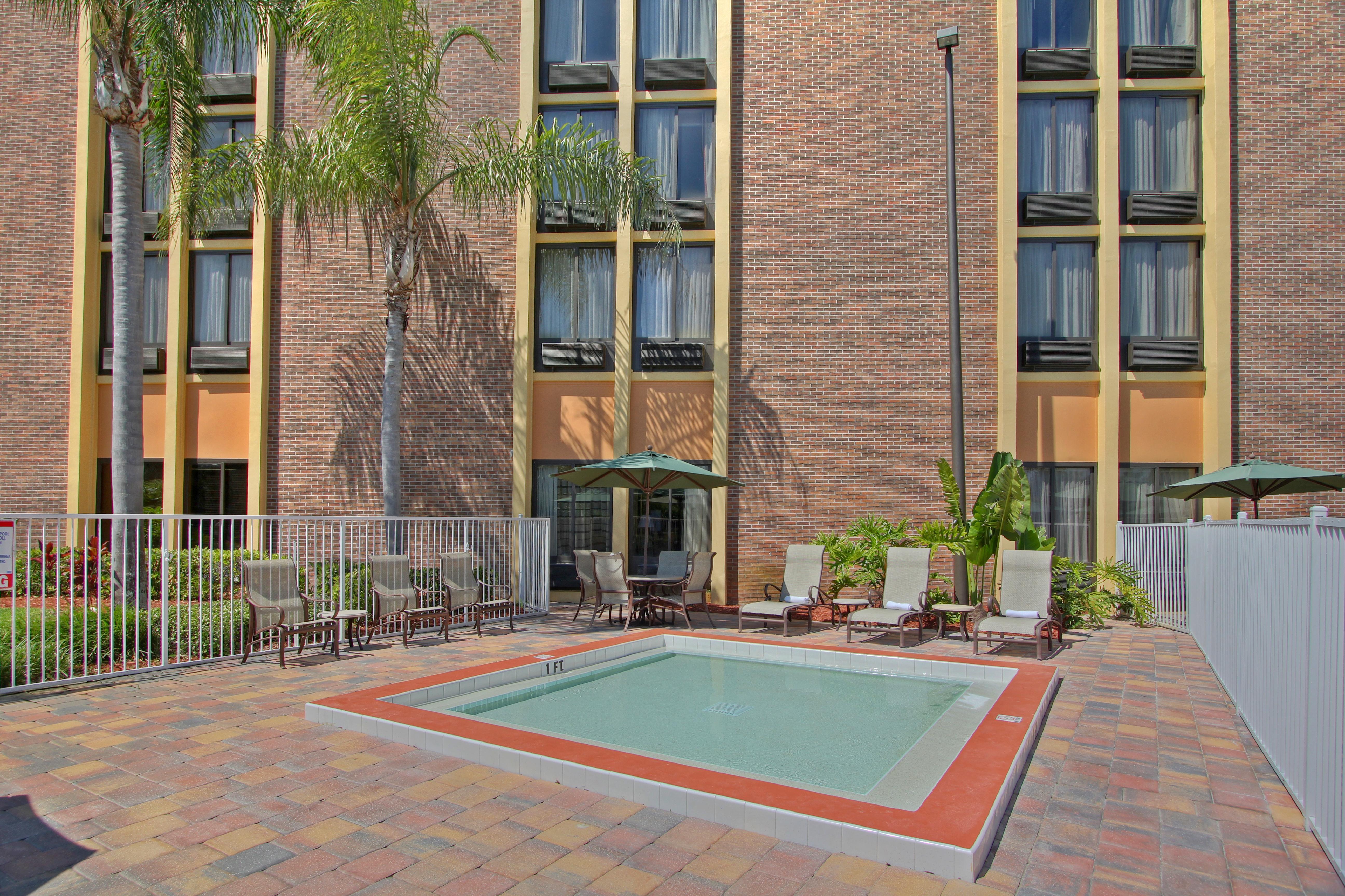 Comfort & Kissimmee By The Parks Hotel Four Corners