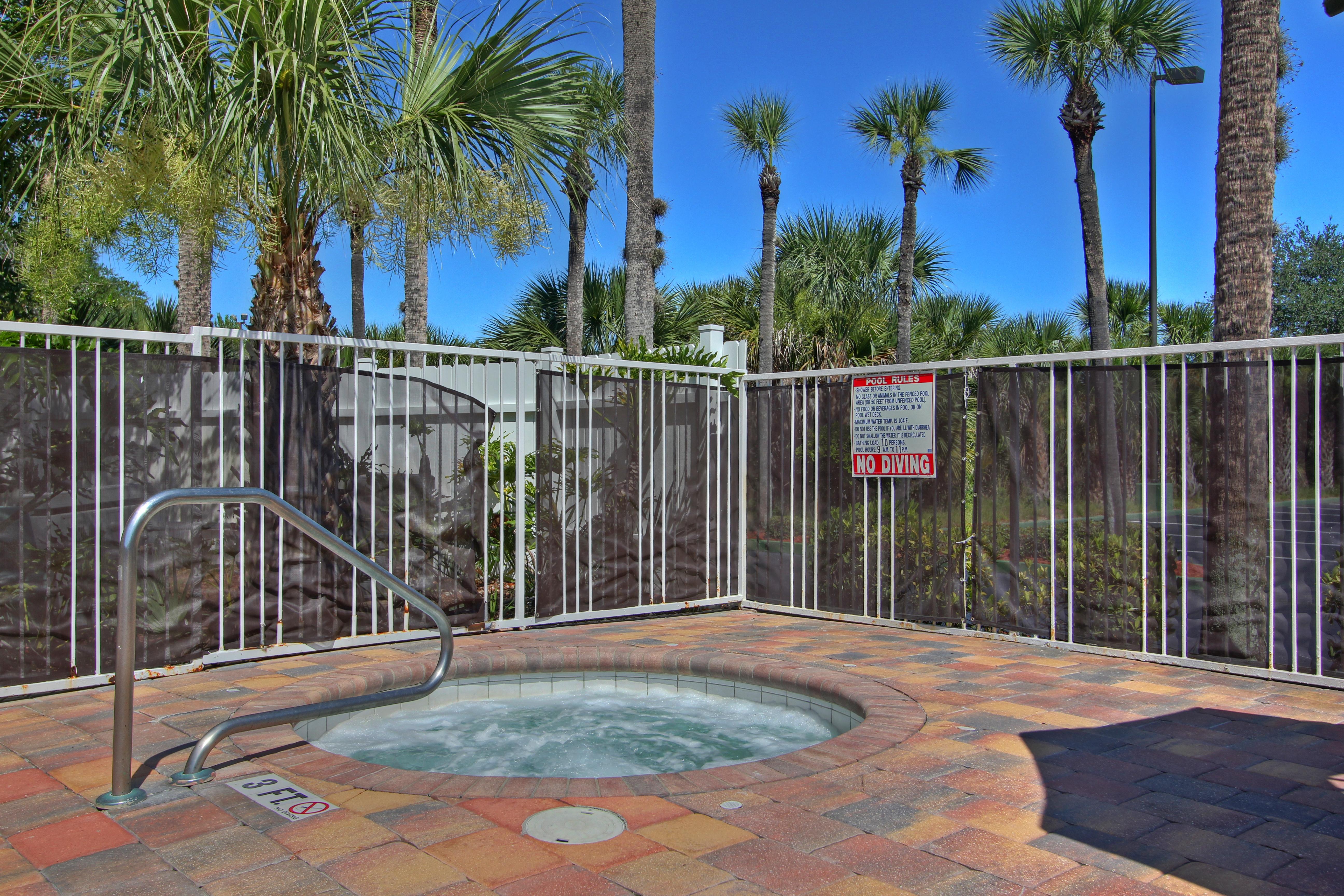 Comfort & Kissimmee By The Parks 3*
