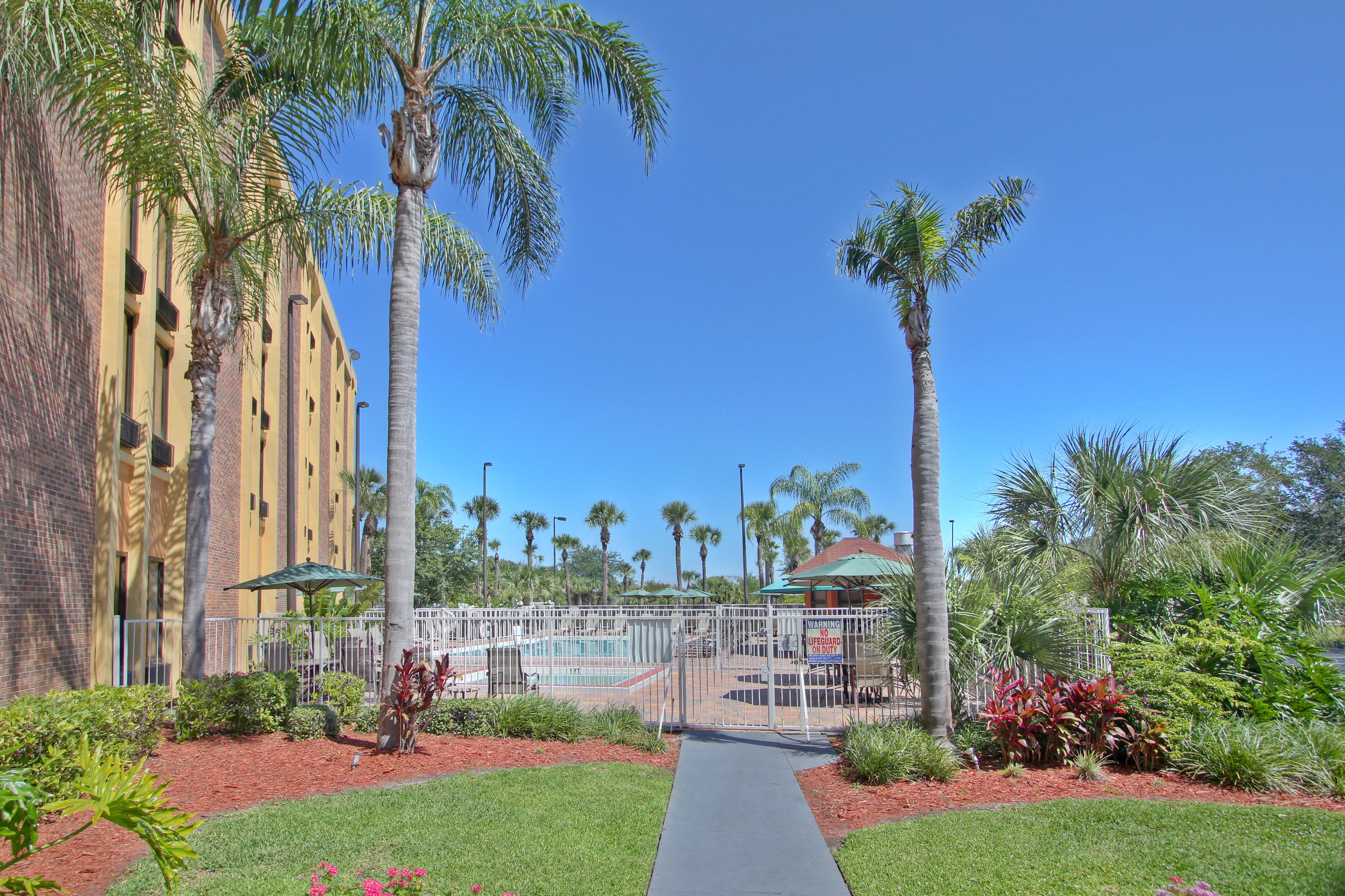 Comfort & Kissimmee By The Parks Hotel 3*