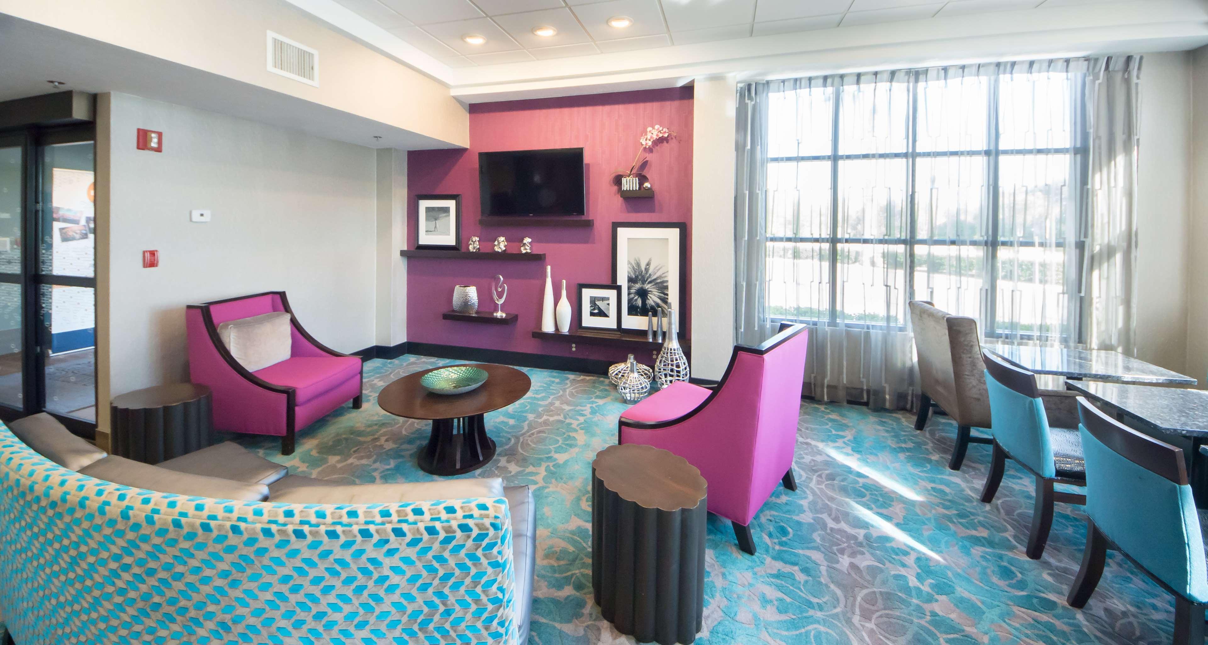 Hampton Hotel