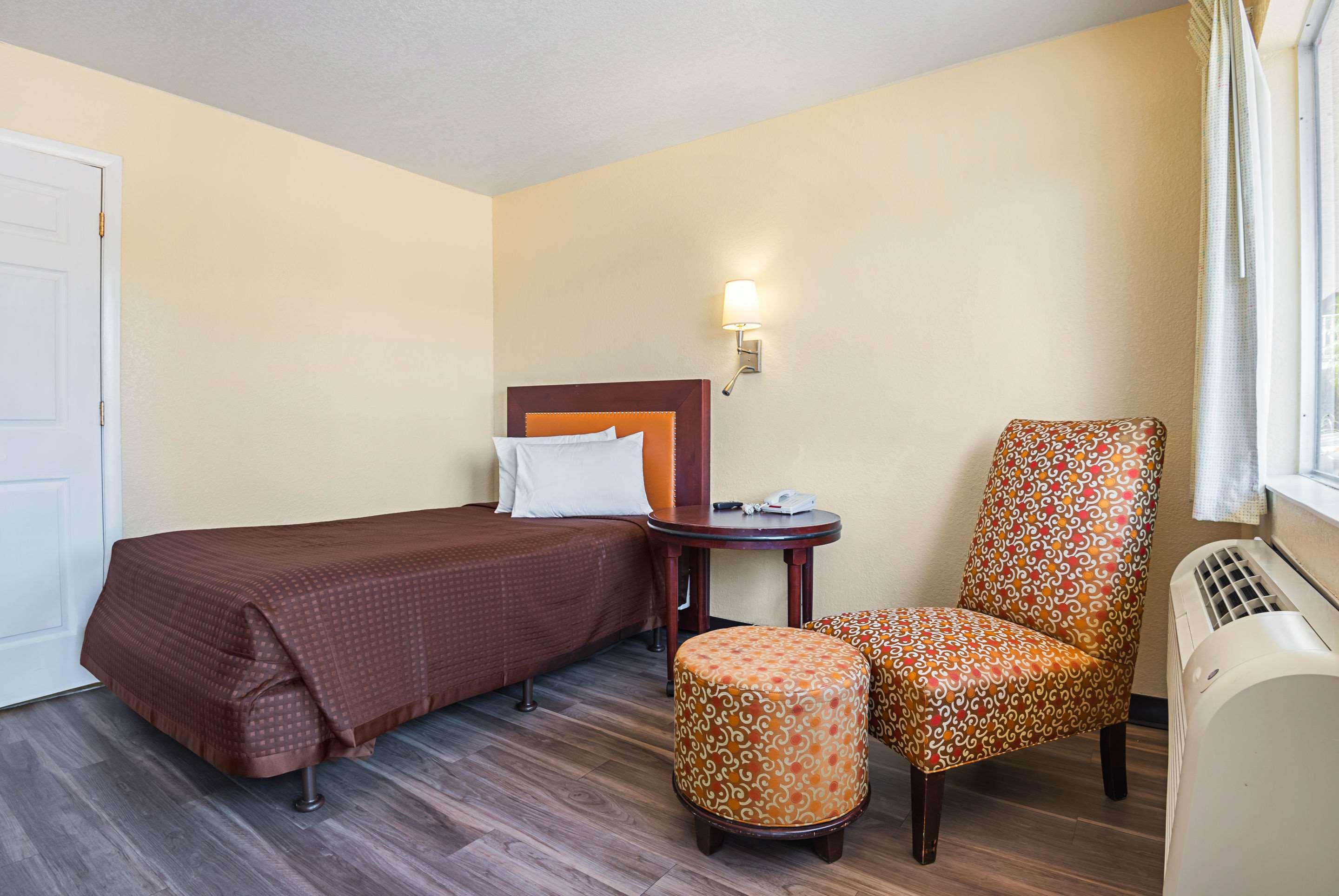 Inn Rodeway Kissimmee Maingate West - Free Theme Park Shuttle 2*