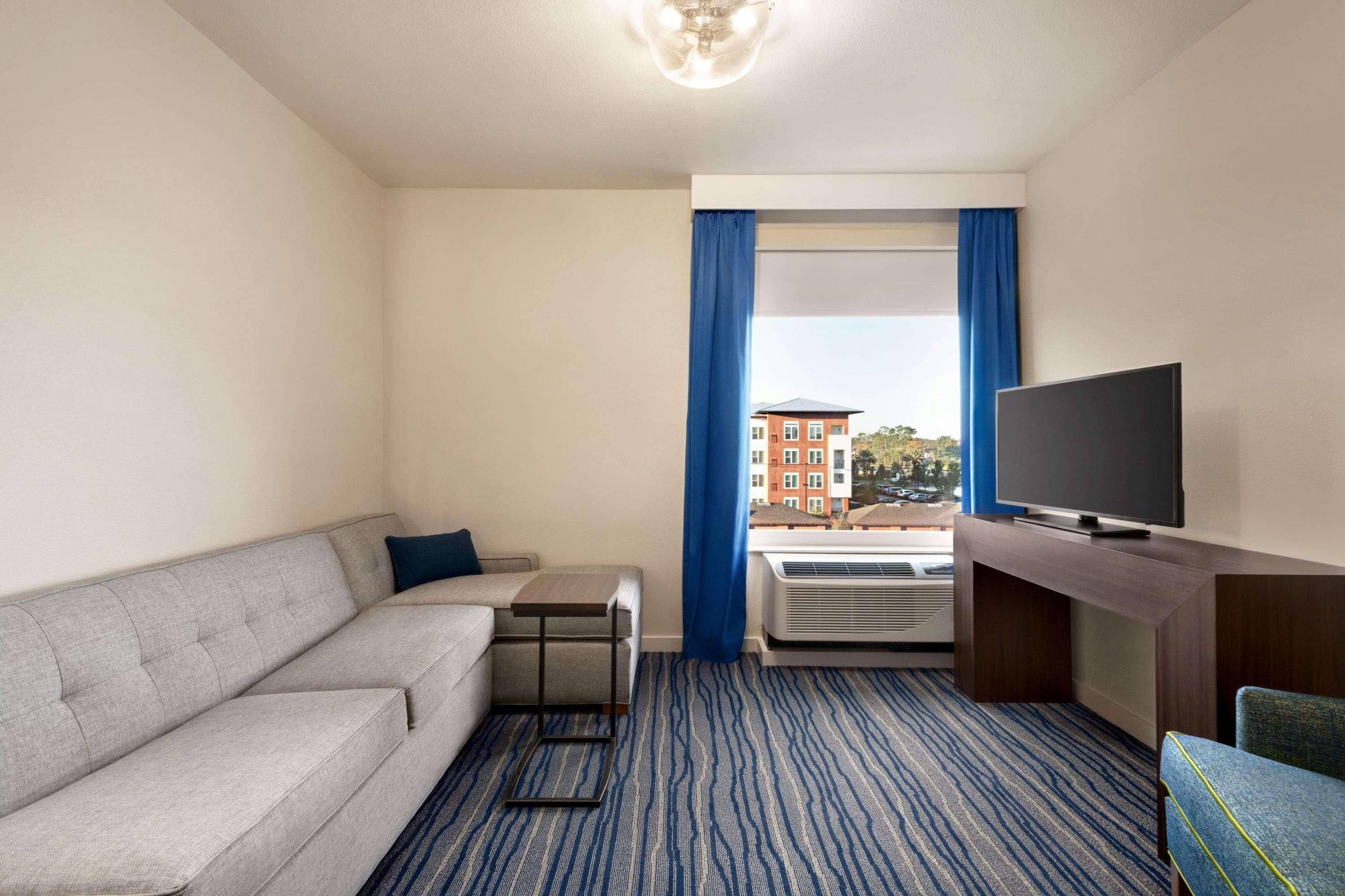Hotel La Quinta & By Wyndham Orlando I-drive Theme Parks