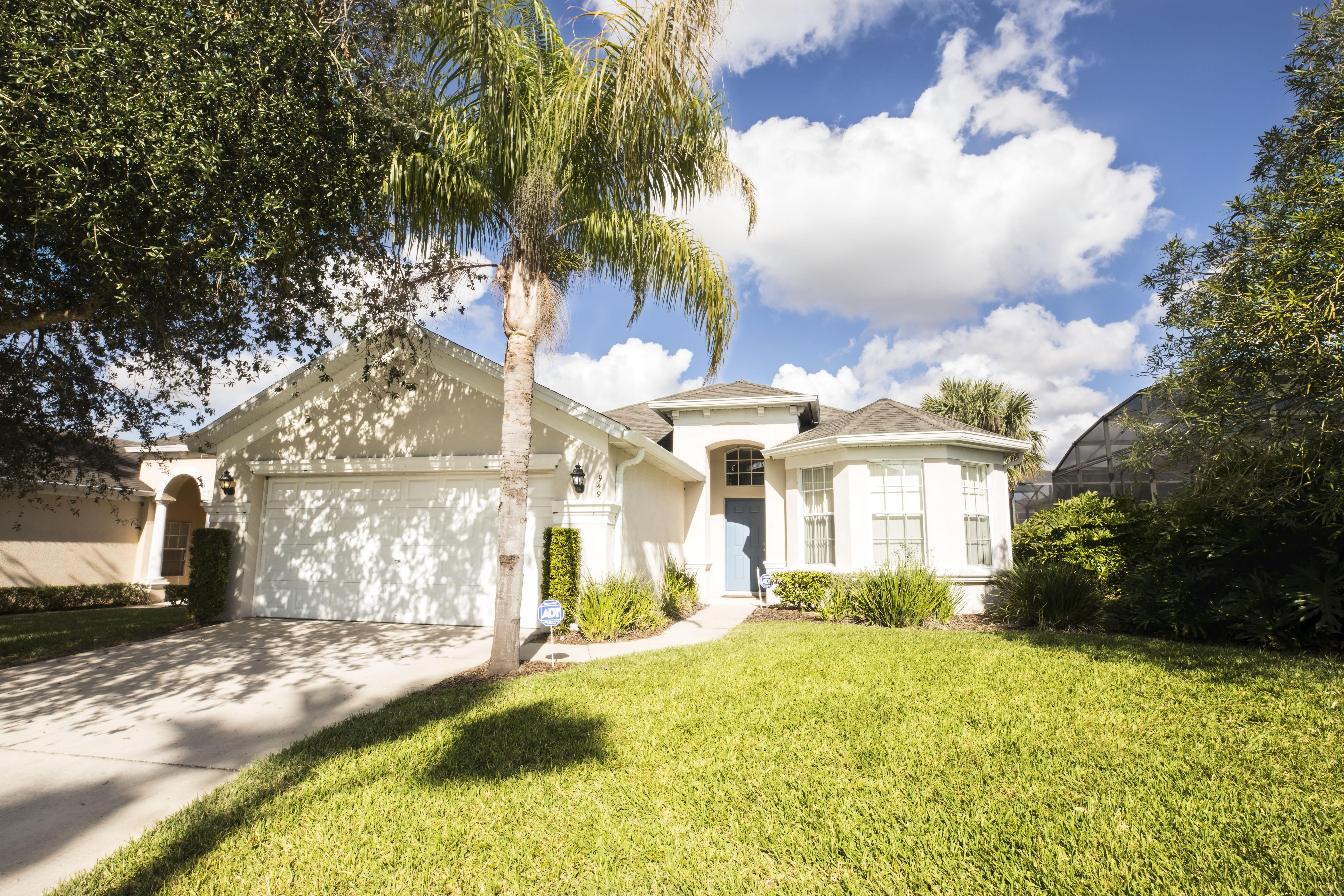 Villa Calabay Parc Homes