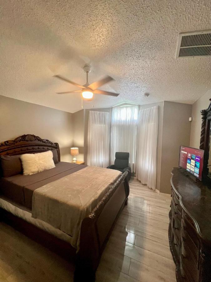 Holiday home Grand Family Superior 4br House Near Disney Parks