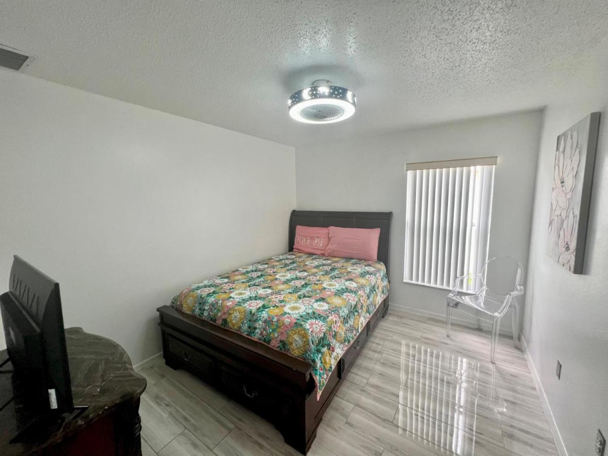 Grand Family Superior 4br House Near Disney Parks Holiday home Davenport