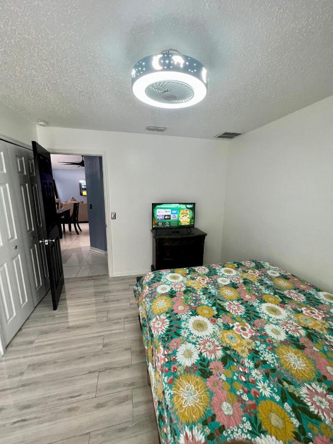 Grand Family Superior 4br House Near Disney Parks Holiday home Davenport