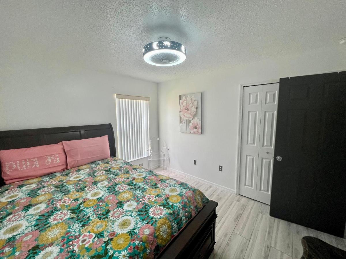 Grand Family Superior 4br House Near Disney Parks Holiday home *