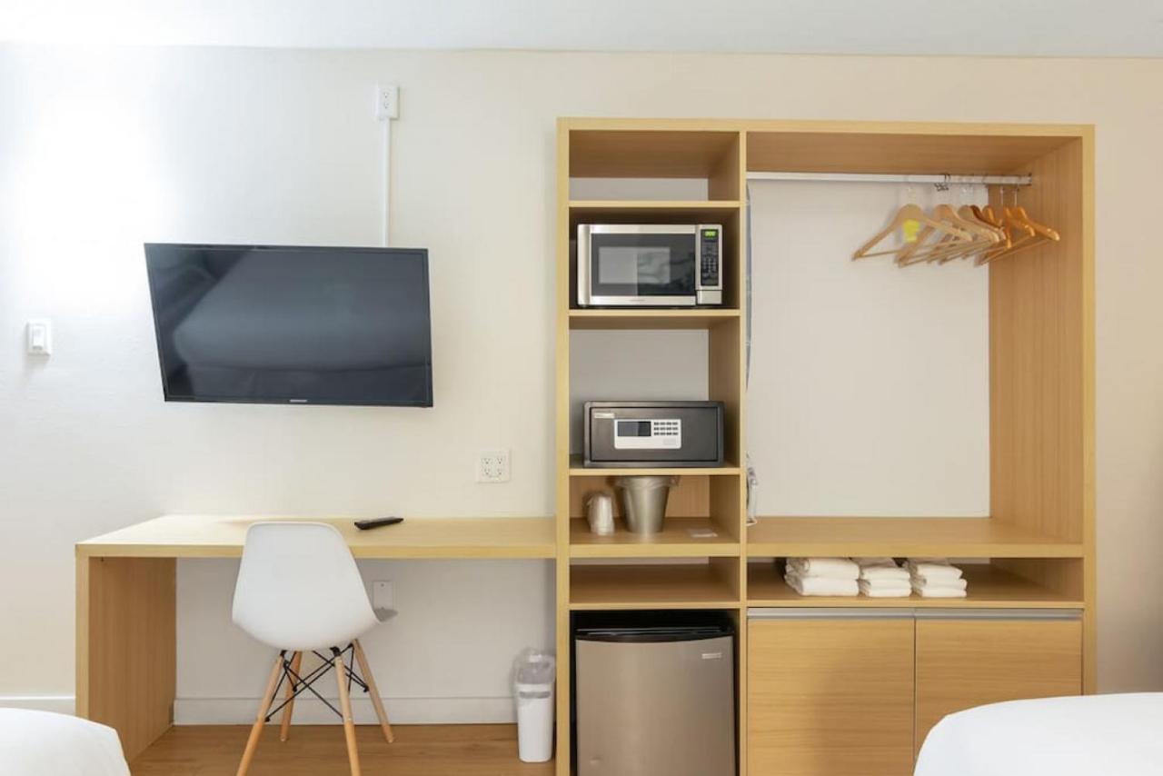 Hotel 110 Entire Studio Minutes From Disney