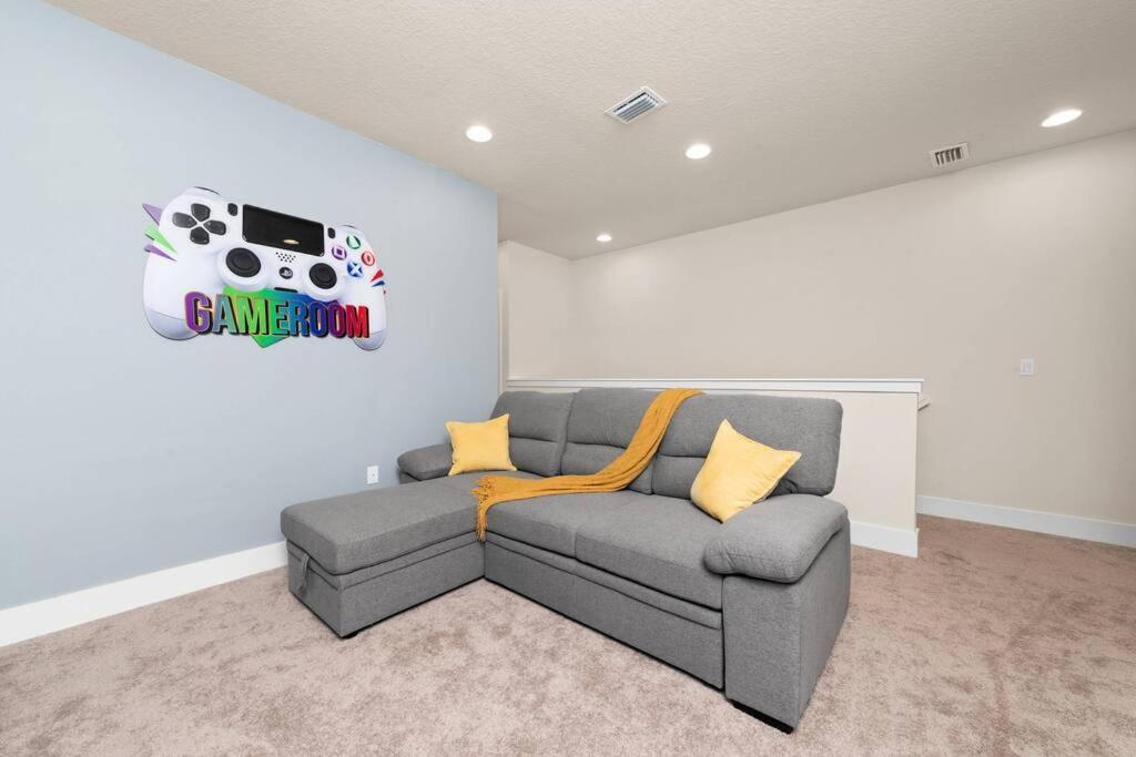 Holiday home Cozy 3bd 3bath @hiddenforest With Pool *