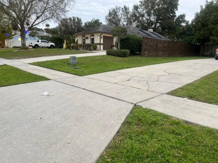 Holiday home Dreamy Family Pool House Clermont