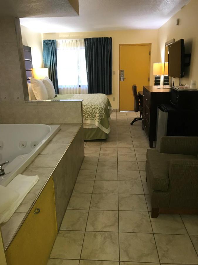 Hotel Days By Wyndham N Orlando/casselberry 2*