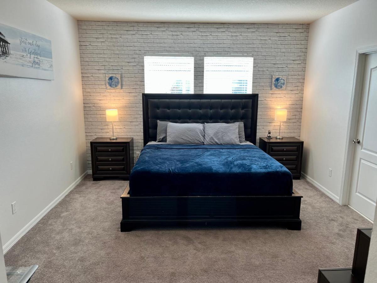 East Themed Townhome W/ Pool Access Orlando