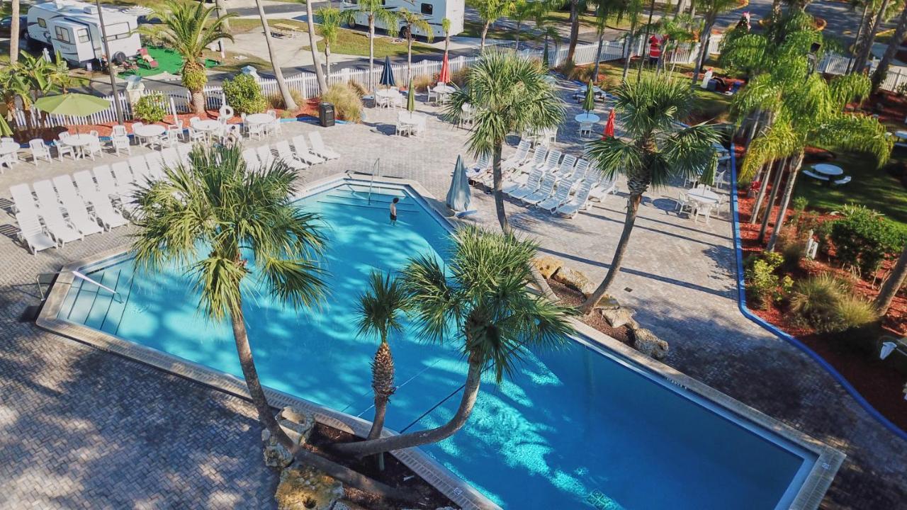Tropical Palms Resort * Celebration