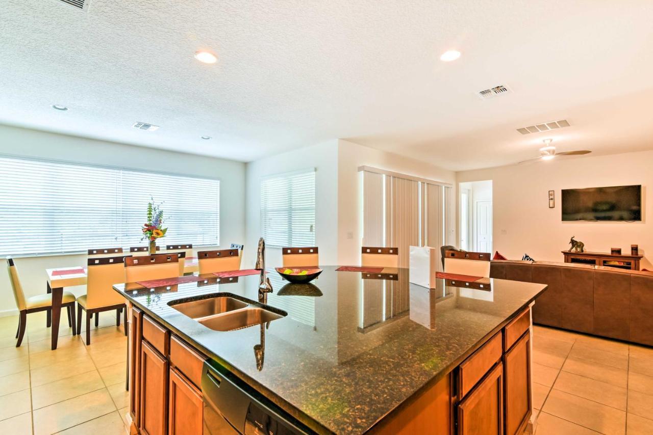 Holiday home Spacious Bellavida Retreat With Pool, 8 Mi To