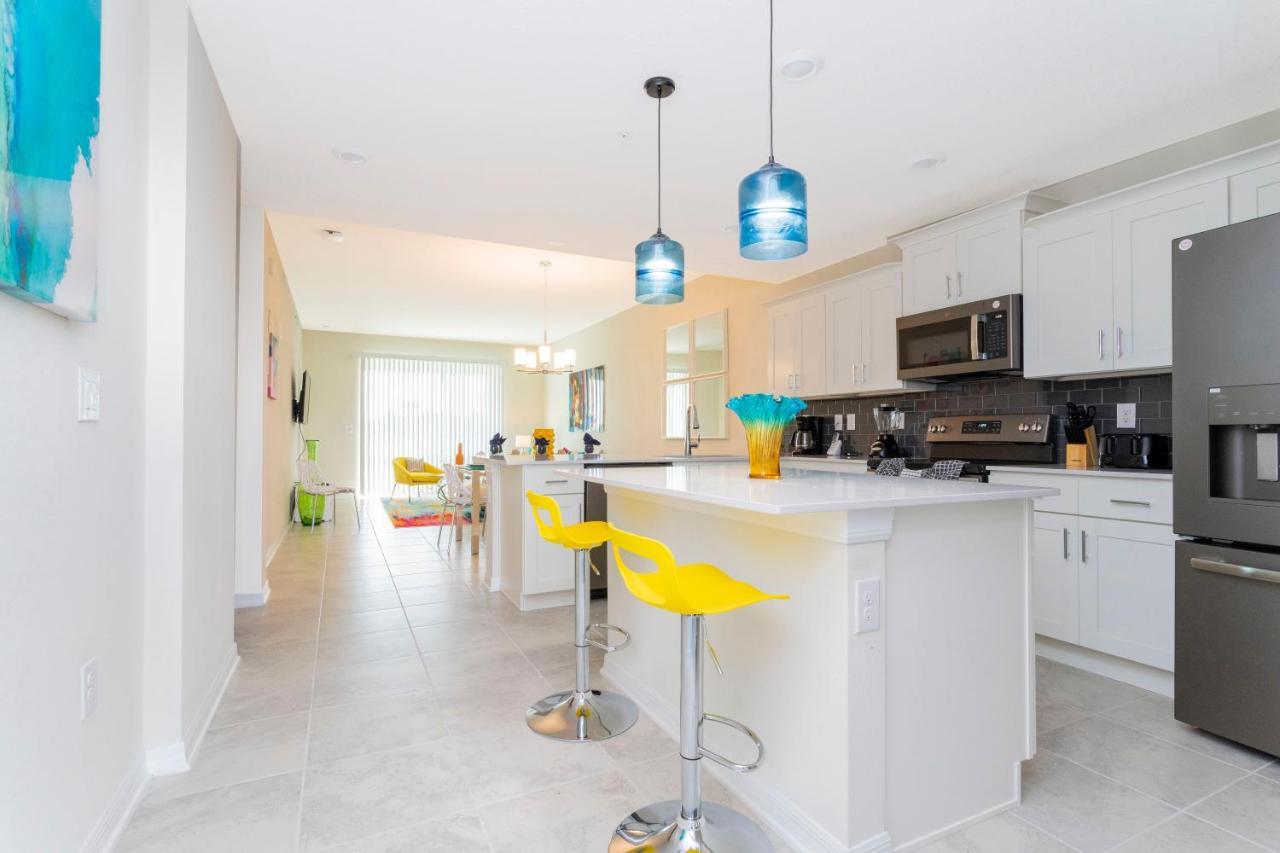 Family Friendly 2 Bd Close To @ Storey 105 3161 Holiday home *