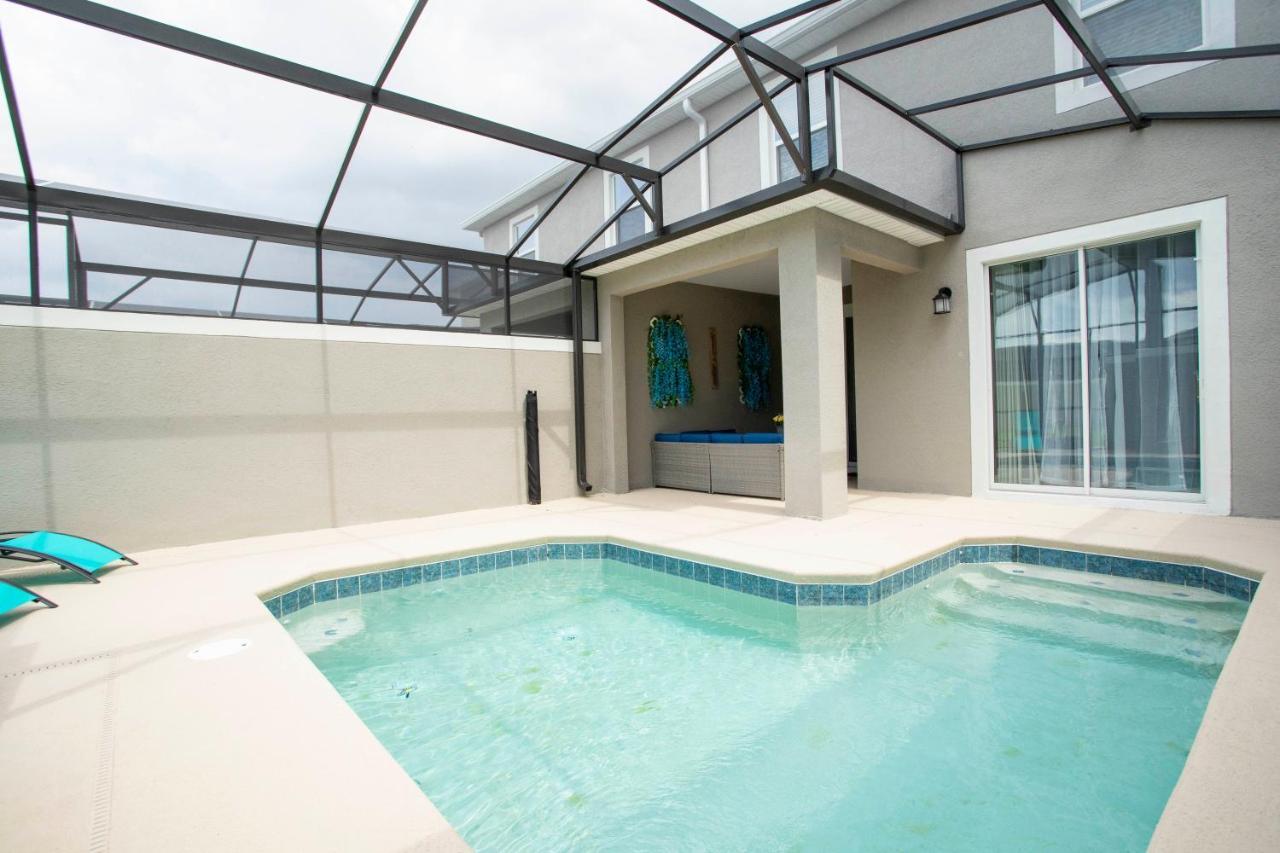 Holiday home Gorgeous 4bd W/ Pool Close To @ Storey 4289