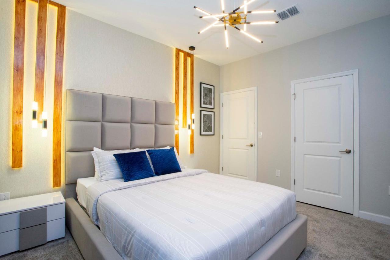 Gorgeous 4bd W/ Pool Close To @ Storey 4289 *
