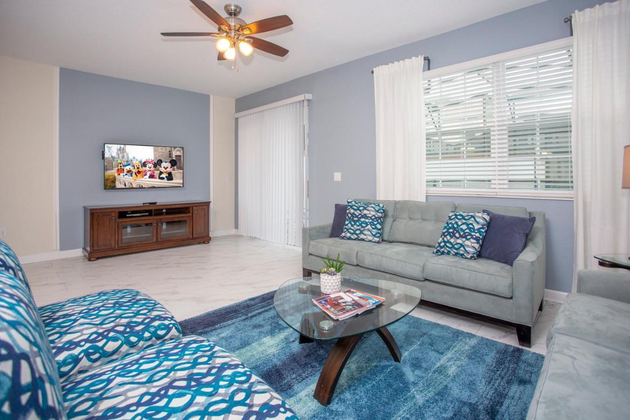 Wonderful 5 Bedroom W/ Pool Close To 4801 Holiday home
