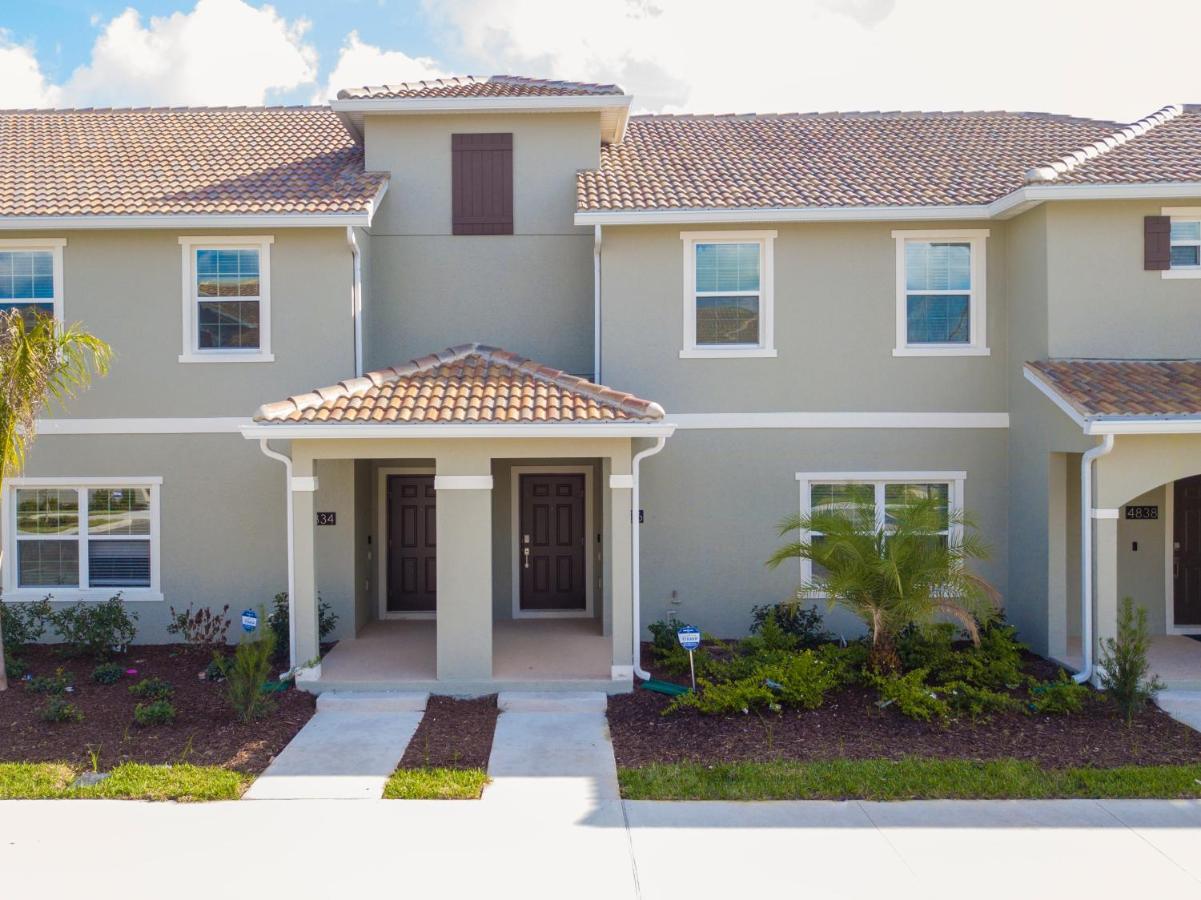 Holiday home Gorgeous 4 Bedroom W/ Pool Close To 4836