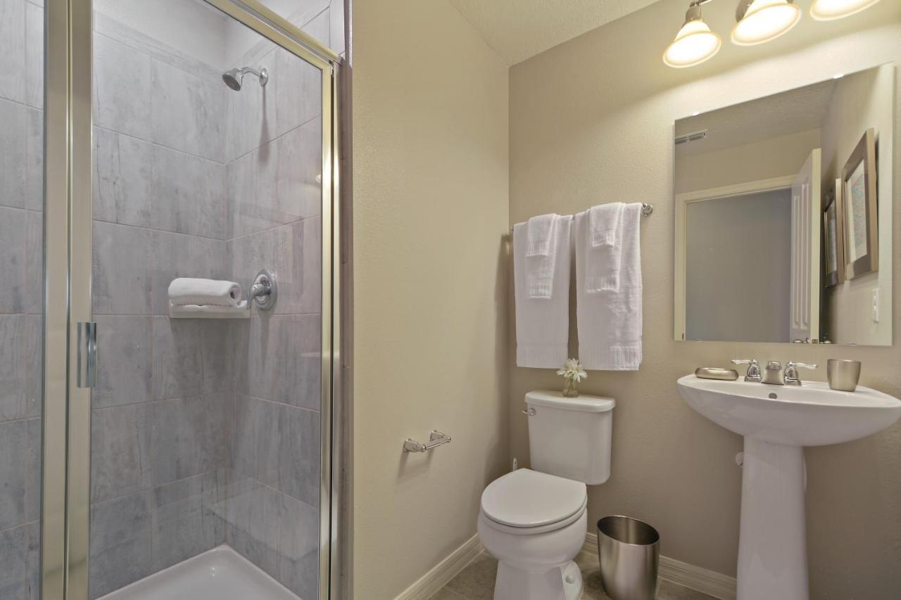 Four Bedrooms Townhouse 5102 Holiday home