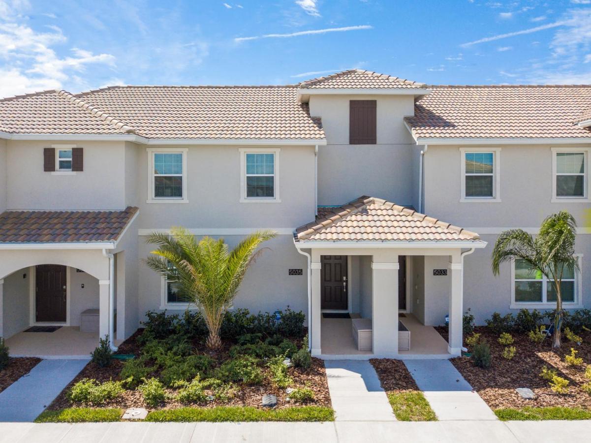 Holiday home Gorgeous Four Bd W/ Pool Close To 5035