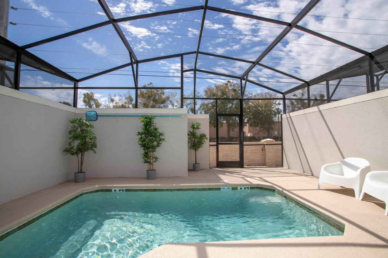 Gorgeous Four Bd W/ Pool Close To 5035