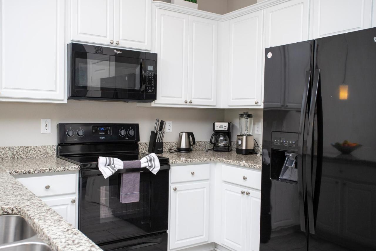 Four Bedrooms Townhome 5108k Holiday home *