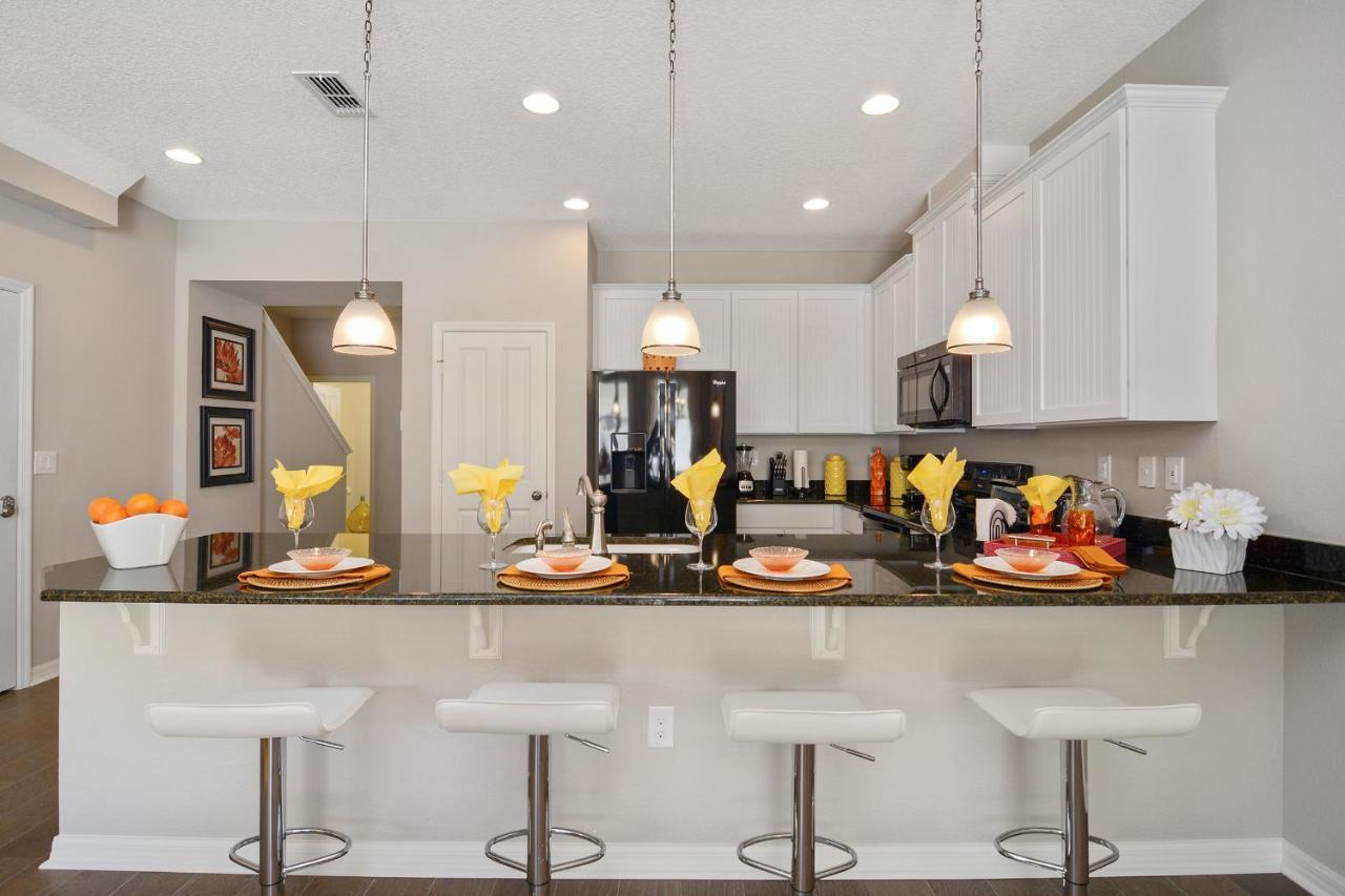 4bd Sleeps 9 W Jacuzzi Close To @ Compass Bay 5113c