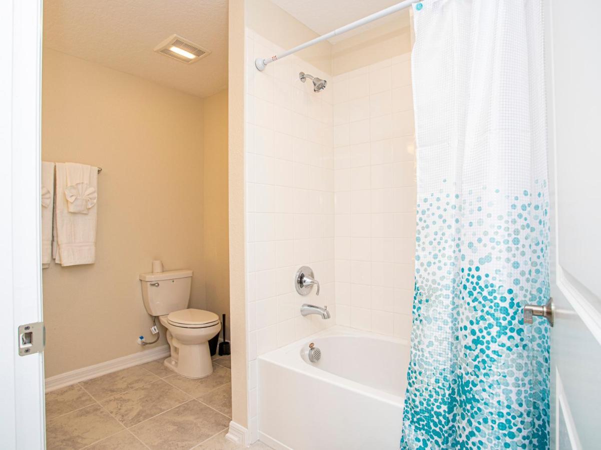 Marvelous 2 Bd Close To At Storey 106 * Kissimmee