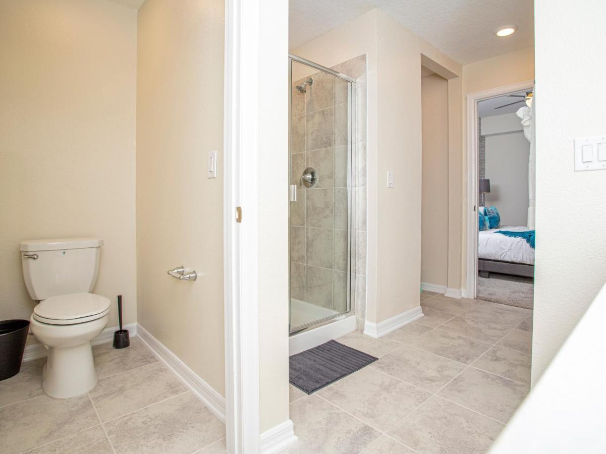 Marvelous 2 Bd Close To At Storey 106 * Kissimmee