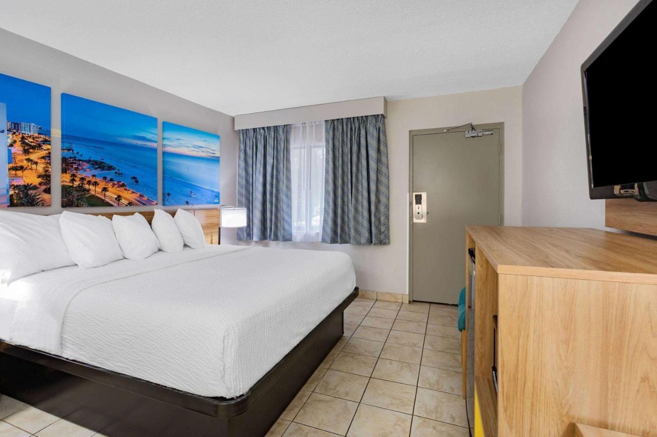Days By Wyndham N Orlando/casselberry Hotel Fern Park
