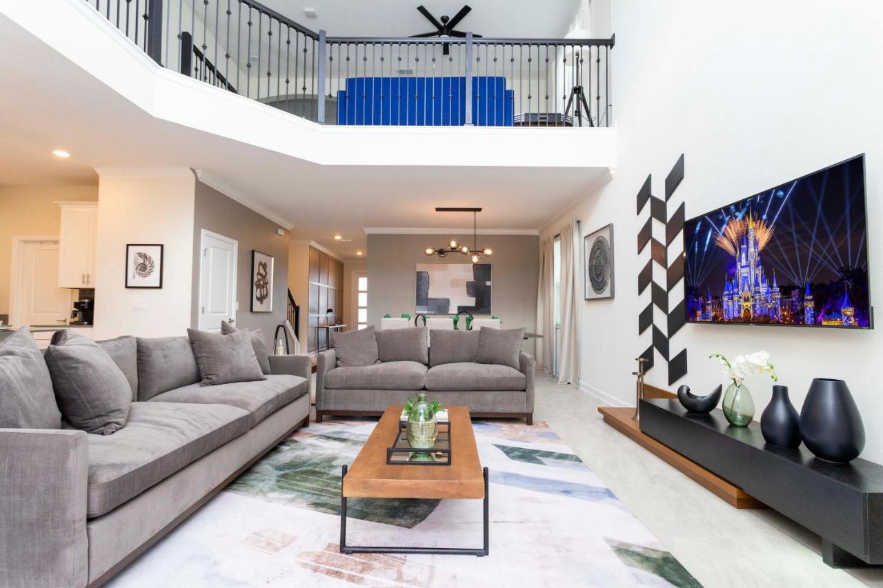 Gorgeous 5bdr Family With Pool At Storey 2767 O