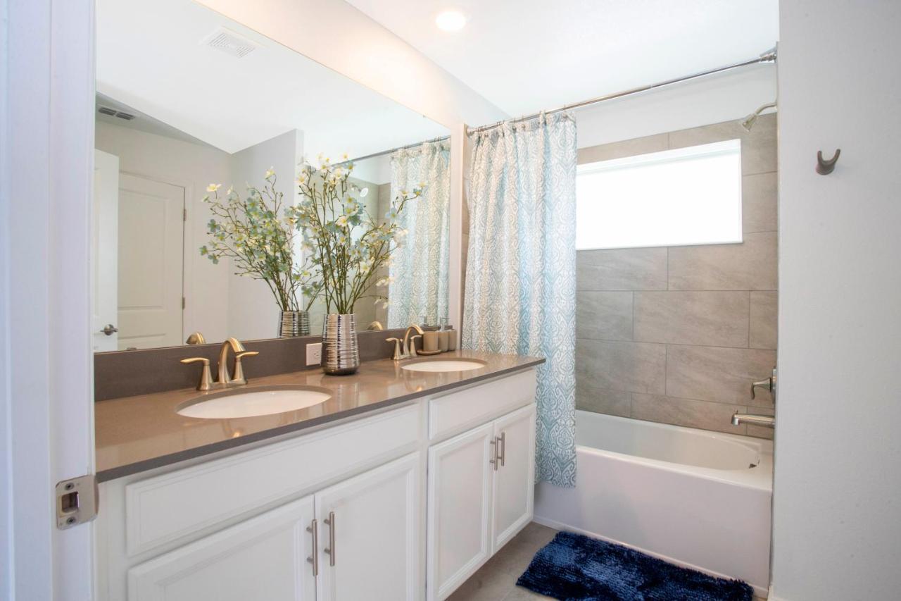 Gorgeous 4bd W/ Pool Close To @ Storey 4289 Kissimmee