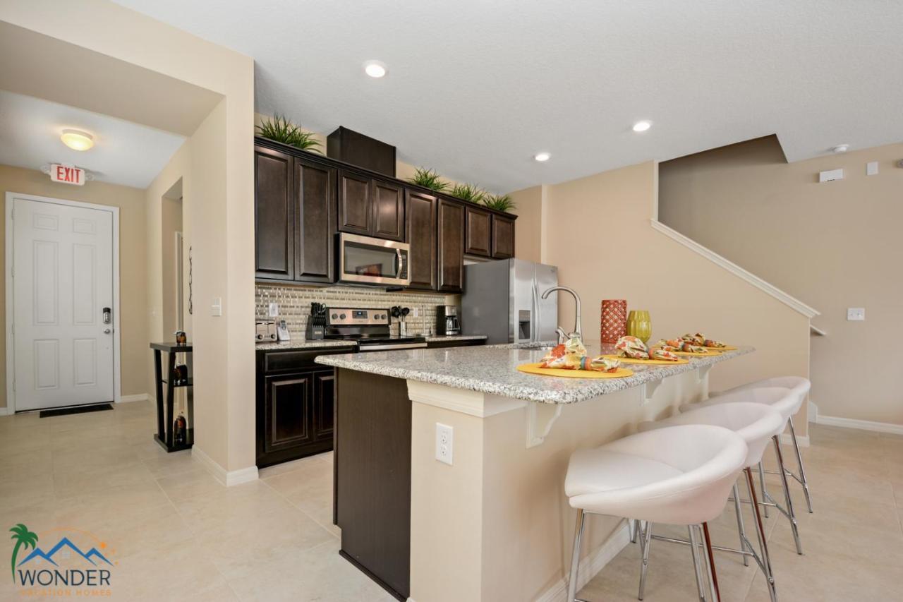 Four Bedrooms Townhome 5126k Holiday home Kissimmee